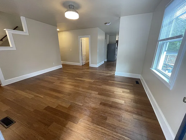 2226 Wheeler St — Photo 4