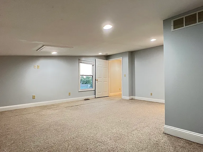 Back bedroom