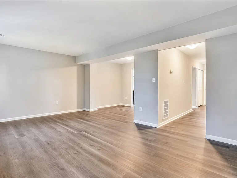 9202 Sprucewood Rd — Photo 11