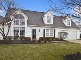 24670 Thicket Ln #29, Olmsted Falls, OH