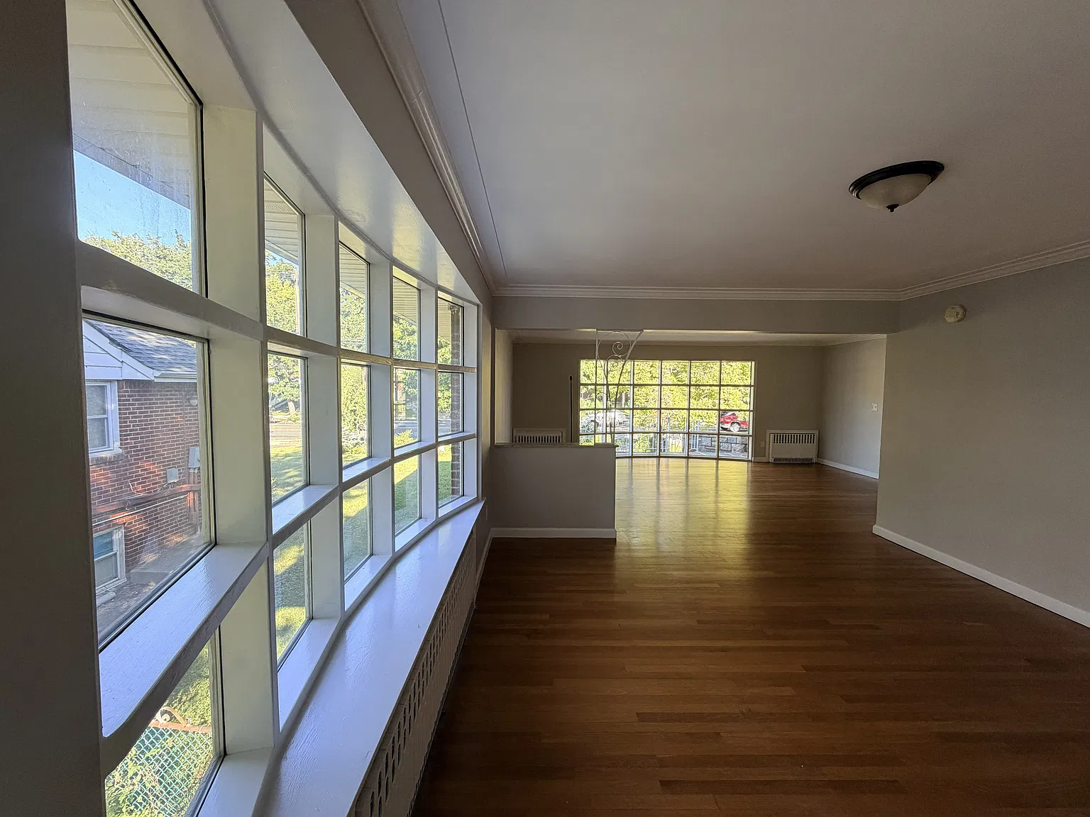 4 bed, 3500 sqft, $5,400 — Photo 4