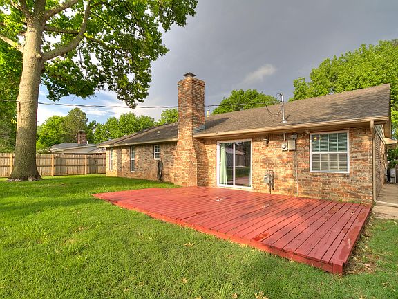 Great deck for grilling. Available 6/1/2020, $1440 a month, Lawn Care Included.