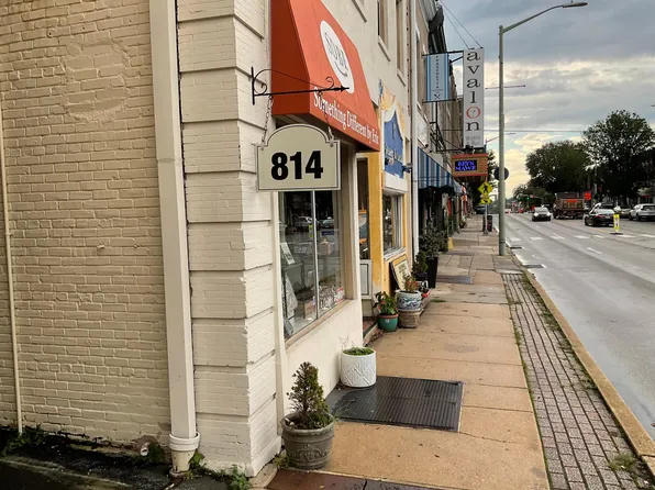 814 W Lancaster Ave, Bryn Mawr, PA