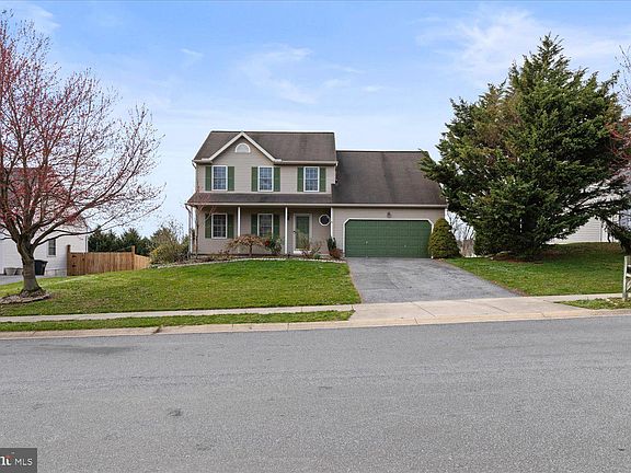 2nd image of 470 Mallard Dr
