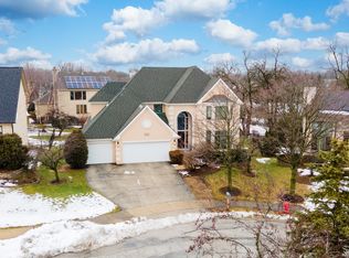 19W124 Woodcreek Pl, Darien, IL 60516