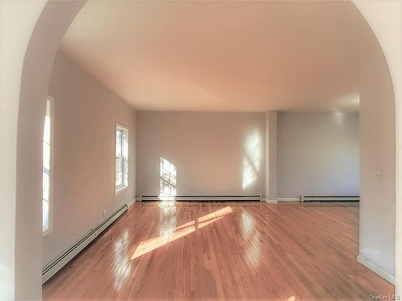 4th image of 206 Longfellow Dr