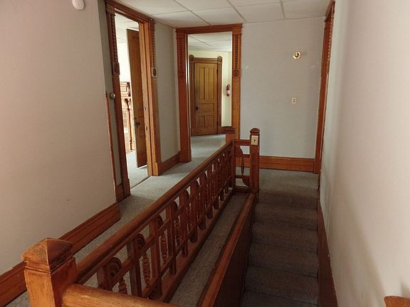 2nd image of 507 S Center St APT 4