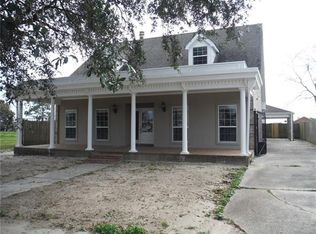 8312 Prince Dr, Chalmette, LA 70043