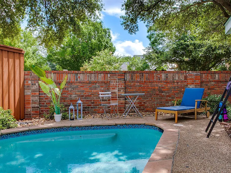 14628 Dickenson Ct — Photo 24