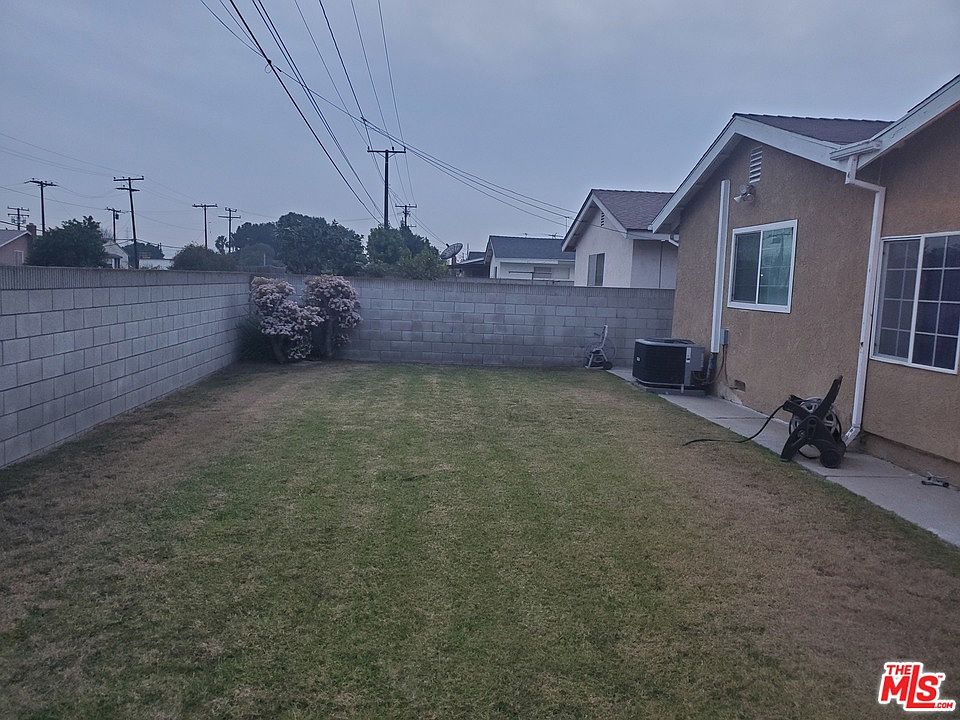 2nd image of 808 E Turmont St