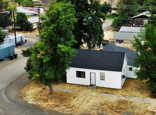 295 W Adams St, Huntington, OR 97907