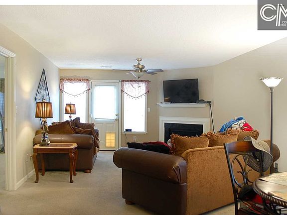 3rd image of 31 Heritage Village Ln
