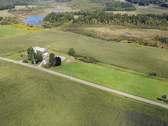 2nd image of 8916 Kidder Rd