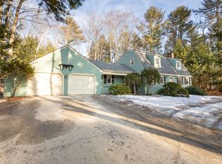 11 Sparhawk Ln, Cumberland, ME 04021