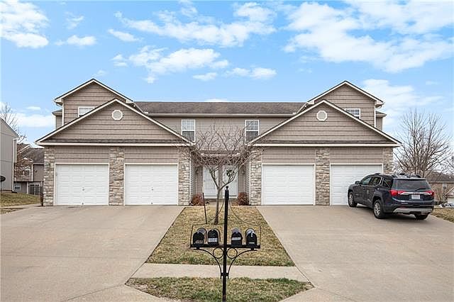 1st image of 10507 E 45th Pl