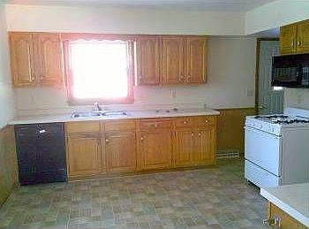 5th image of 12540 Pioneer Trl