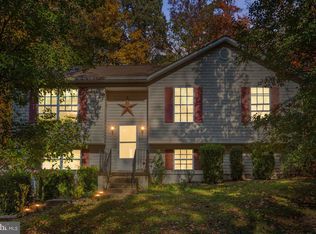 688 Running Fox Rd, Lusby, MD 20657