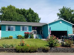736 8th St, Lafayette, OR 97127