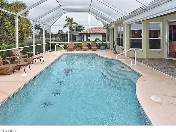 3rd image of 1519 SW 53rd Ln