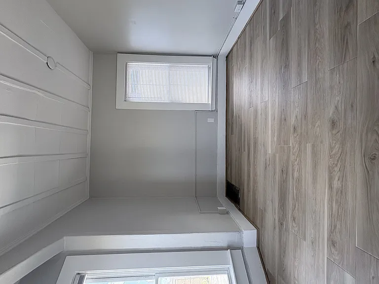 27 Spring St #2 — Photo 7