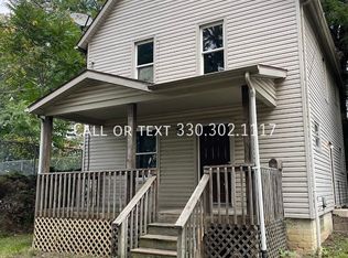 353 Windsor St, Akron, OH 44306