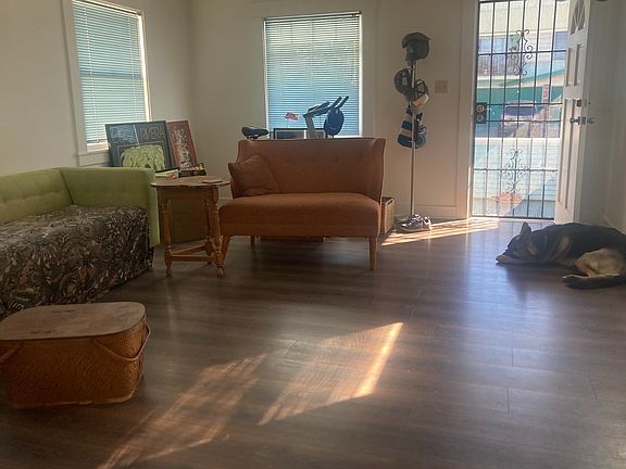 2nd image of 2629 Octavia St
