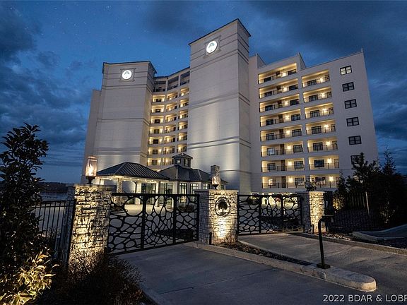 3rd image of 166 Captiva Dr #210
