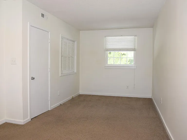 1500 River Mill Dr #312 — Photo 17