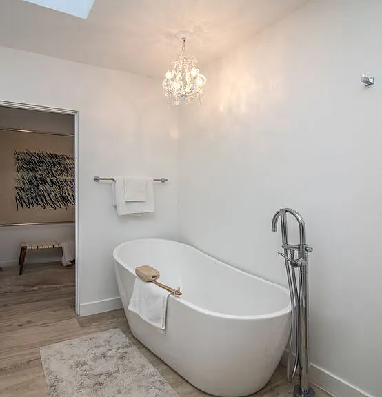 1922 N Beverly Dr — Photo 16