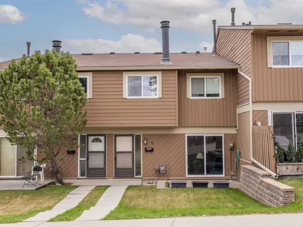 4940 N 39th Ave SW #8, Calgary, AB T3E 6M7
