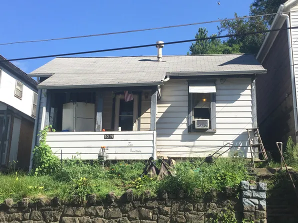 1019 Ephriam St, East Liverpool, OH 43920