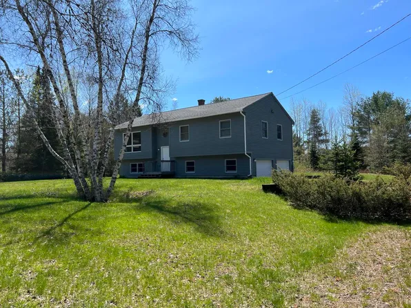 35 Timber Lane, Mechanic Falls, ME 04256