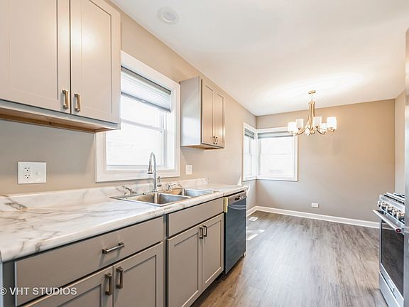 5th image of 7408 W Ainslie St