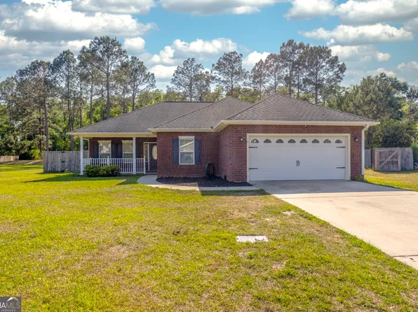370 Carson St NE, Ludowici, GA 31316