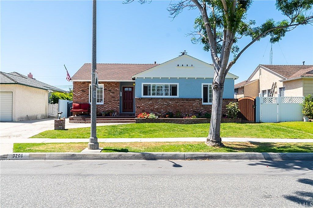 3206 Centralia St, Lakewood, CA 90712 | Zillow