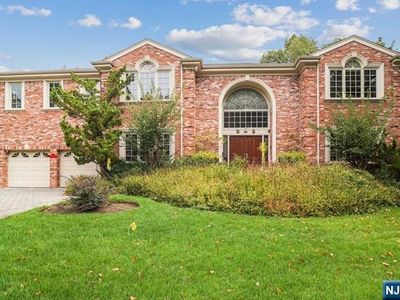 181 Chestnut St, Englewood Cliffs, NJ, 07632