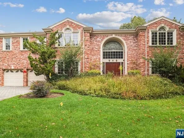 181 Chestnut St, Englewood Cliffs, NJ 07632