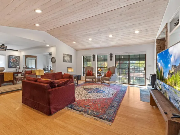 13420 Clements Rd, Groveland, CA 95321