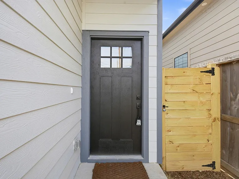 3320 Francis St #A — Photo 3