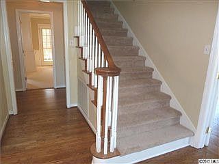 4th image of 2153 Poinsett Dr