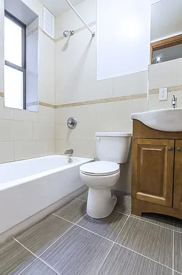 Rented by Executive Towers  | media 17