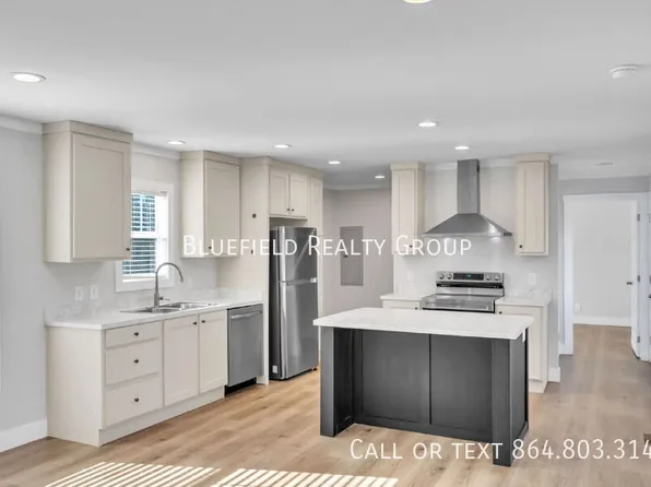 1949 Old Grove Rd, Piedmont, SC 29673