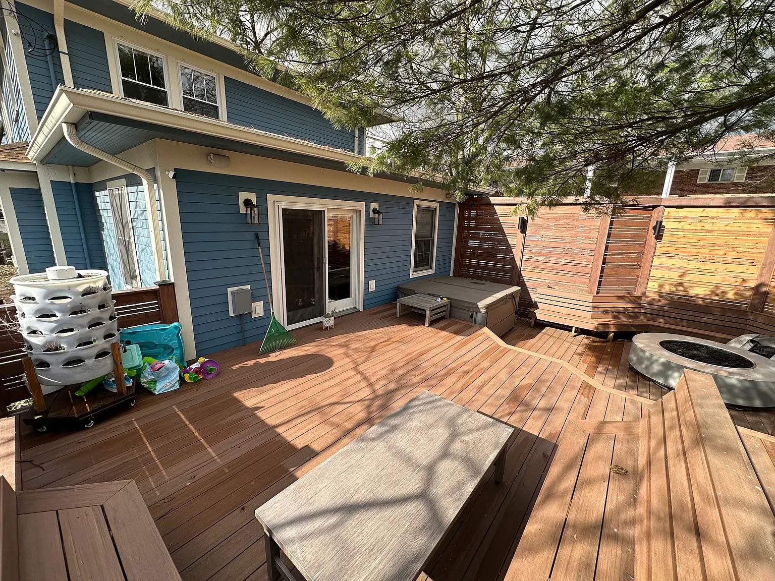 4 bed, 2.5 bath, 2891 sqft, $5,800 — Photo 4
