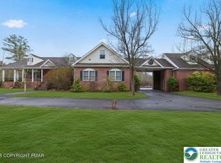 267 Scenic Dr, Blakeslee, PA