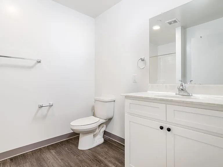 128 Grand Ave #2 — Photo 16