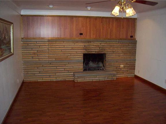 5th image of 401 Falls Ave