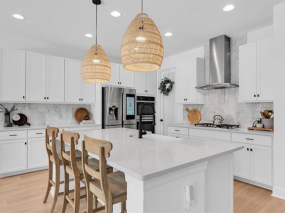 3rd image of 11967 Gavin Ln
