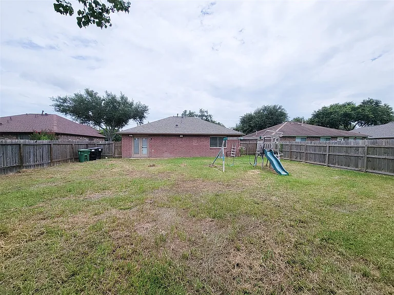 16006 Hiram Clarke Rd — Photo 28