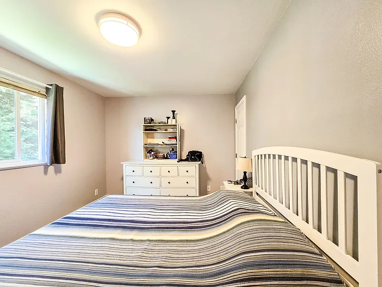 16952 Tulip Ln — Photo 13