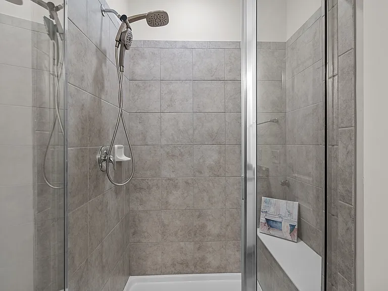 2704 Saltaire Ave — Photo 16